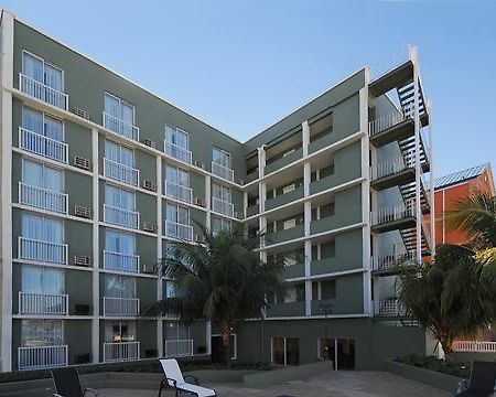 Holiday Inn Express & Suites Nassau Extérieur photo